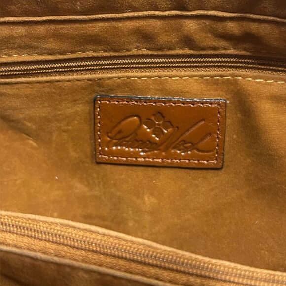 Patricia Nash Heritage Tan Chantilly Vegan Shoulder Bag Style P64501 MSRP 269.00 - Picture 16 of 16